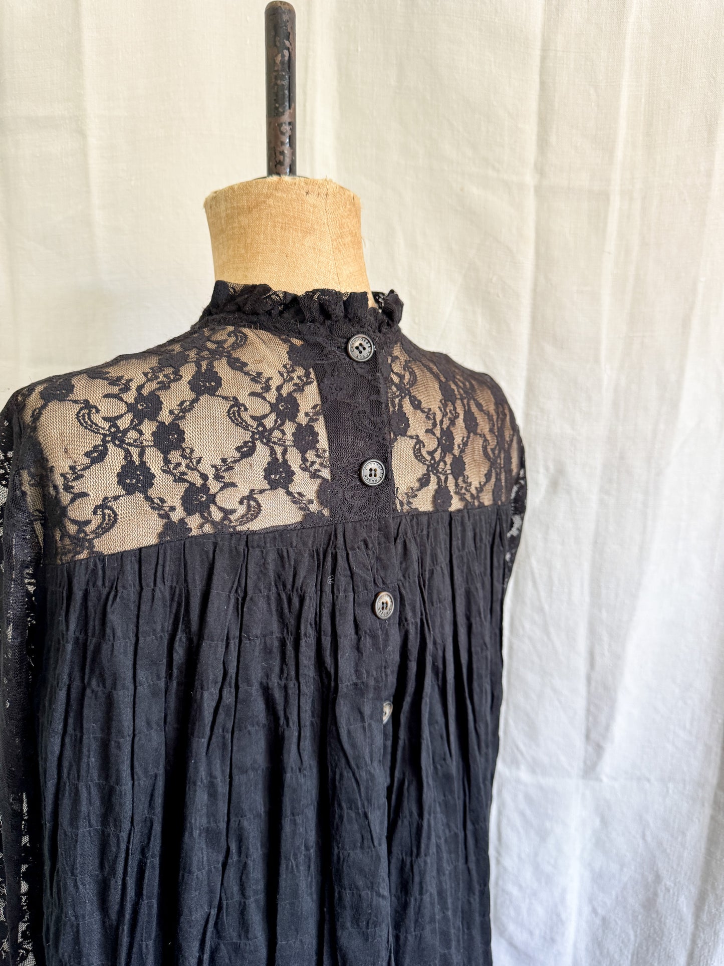 Cabbages & Roses Lace Dress 8