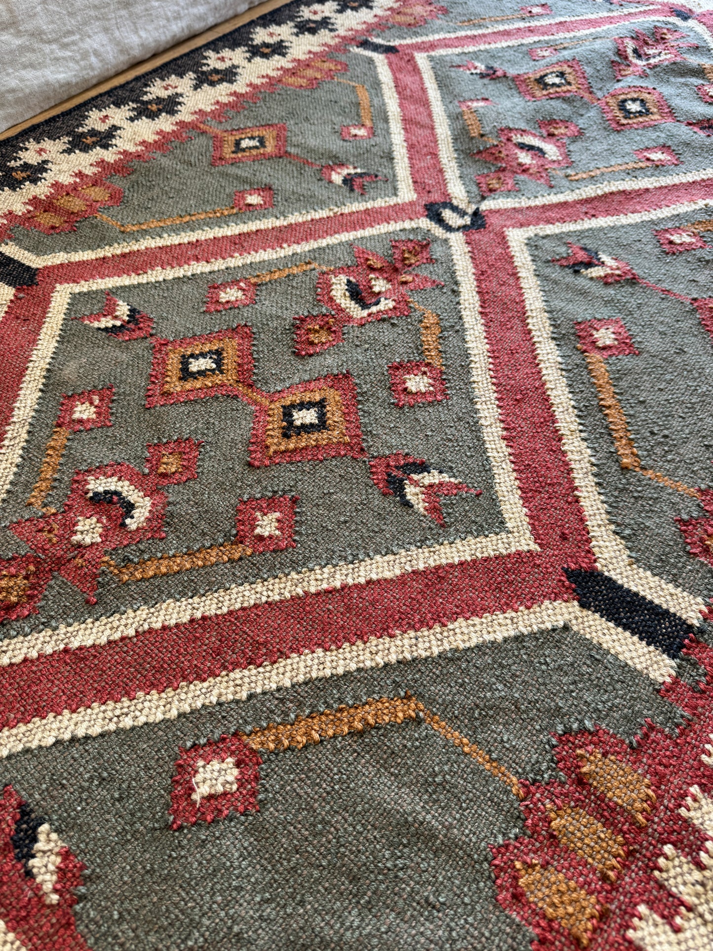 Rug-02